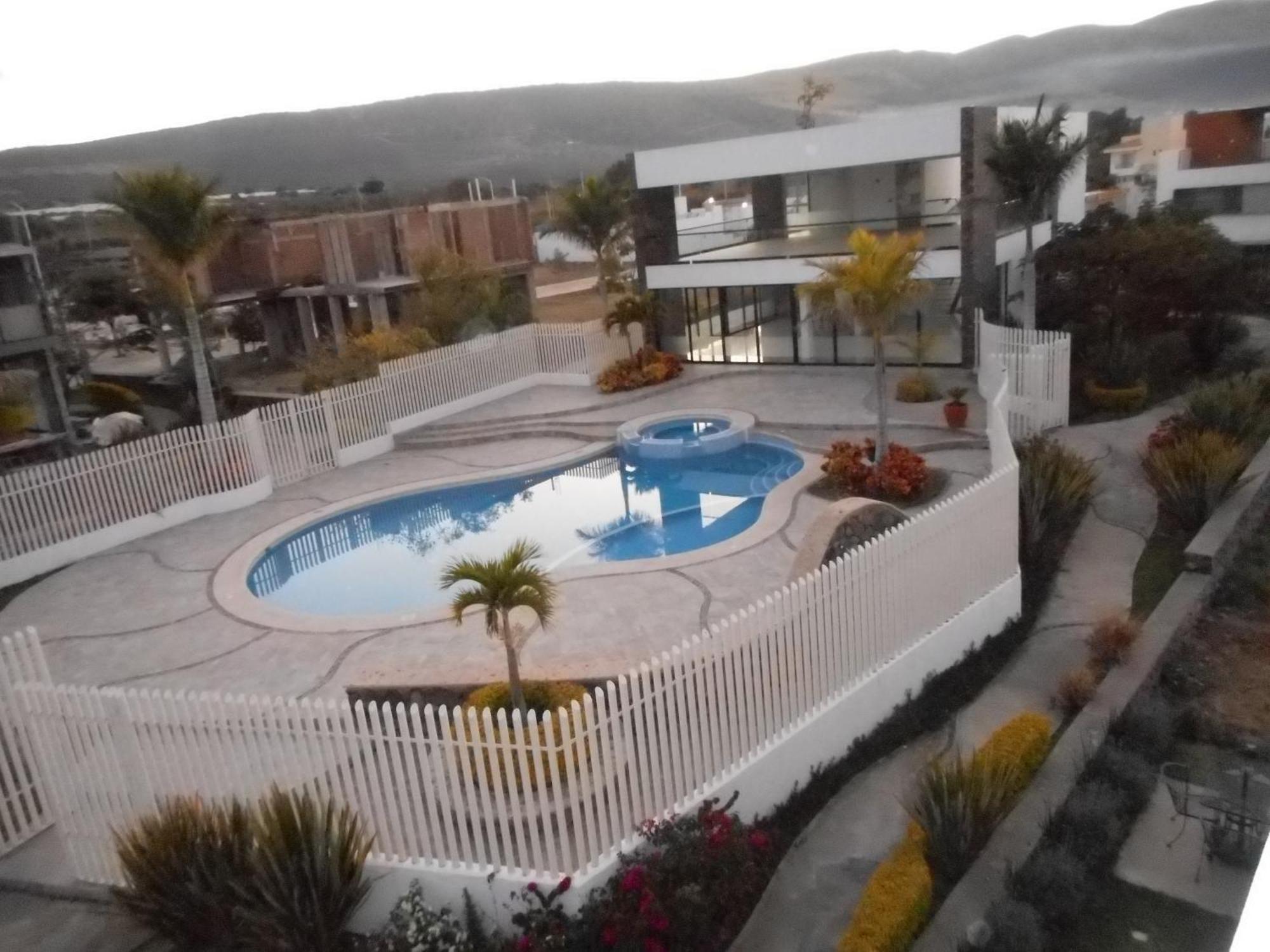 Hermosa Casa En Orilla Del Lago -Zona De Villedos- San Cristobal Zapotitlan Exteriér fotografie