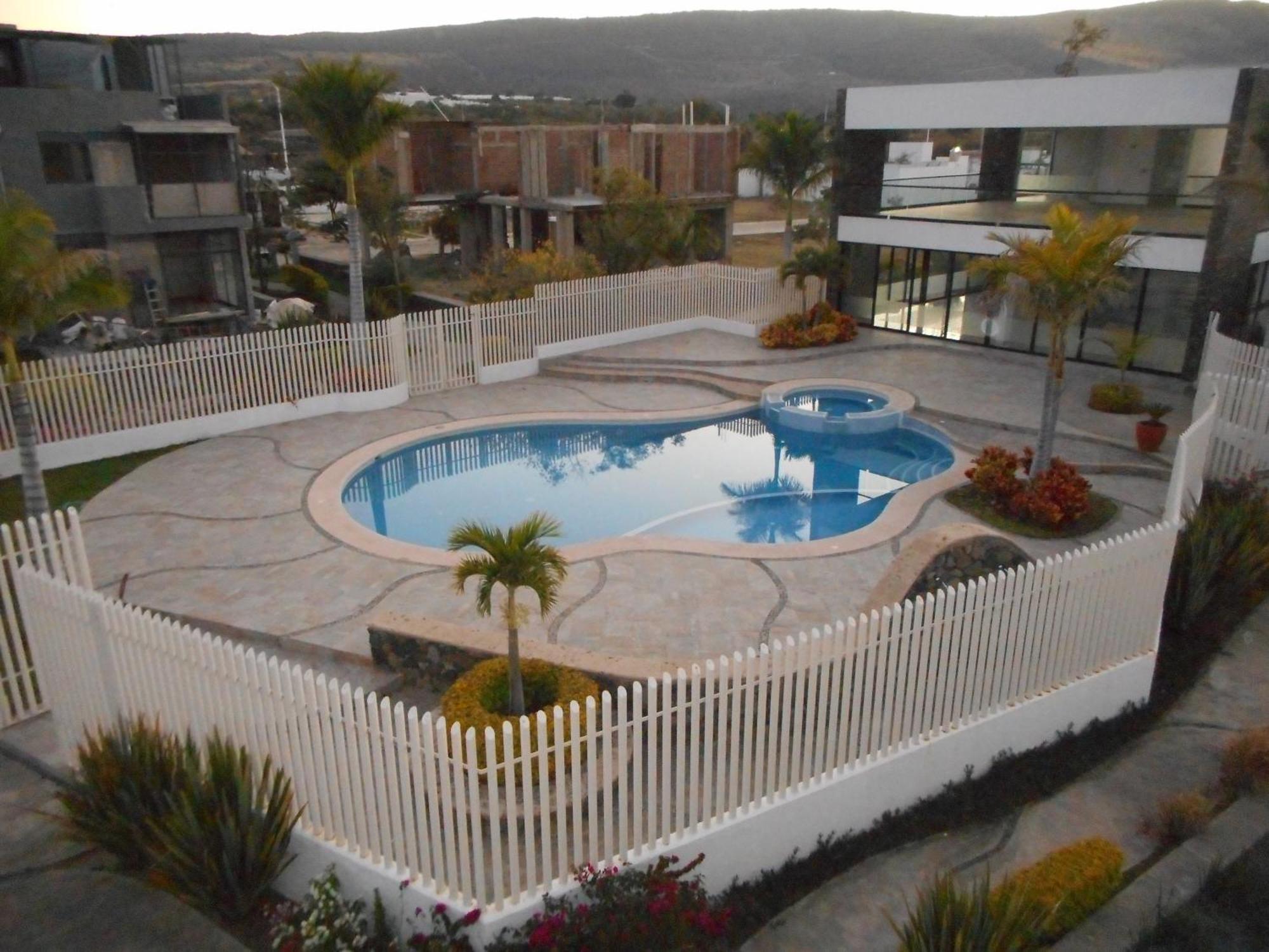 Hermosa Casa En Orilla Del Lago -Zona De Villedos- San Cristobal Zapotitlan Exteriér fotografie